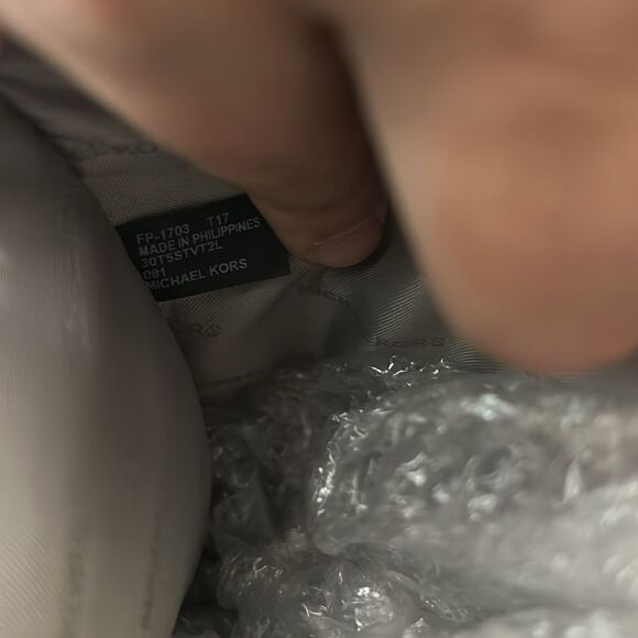 9770 Michael Kors gray tote bag - Picture 16 of 16